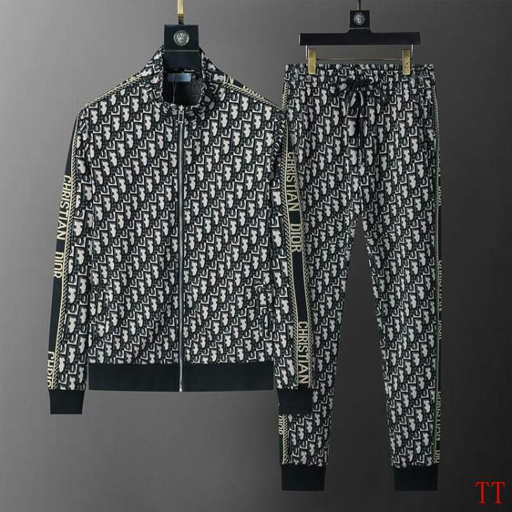 Picture of Dior Sweater Suits _SKUDiorM-3XL20tn7738434